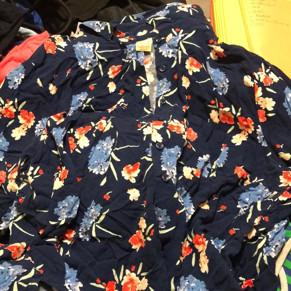 Floral Long sleeve button up - Picture 1 of 1